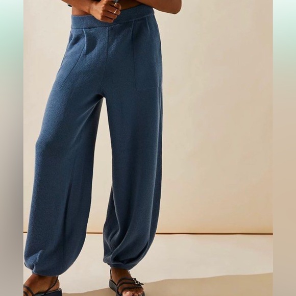 NWOT Free people freya jogger pants and brami top size M/L - Picture 2 of 7